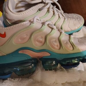 Kids Nike Air VaporMax Plus - White and Blue